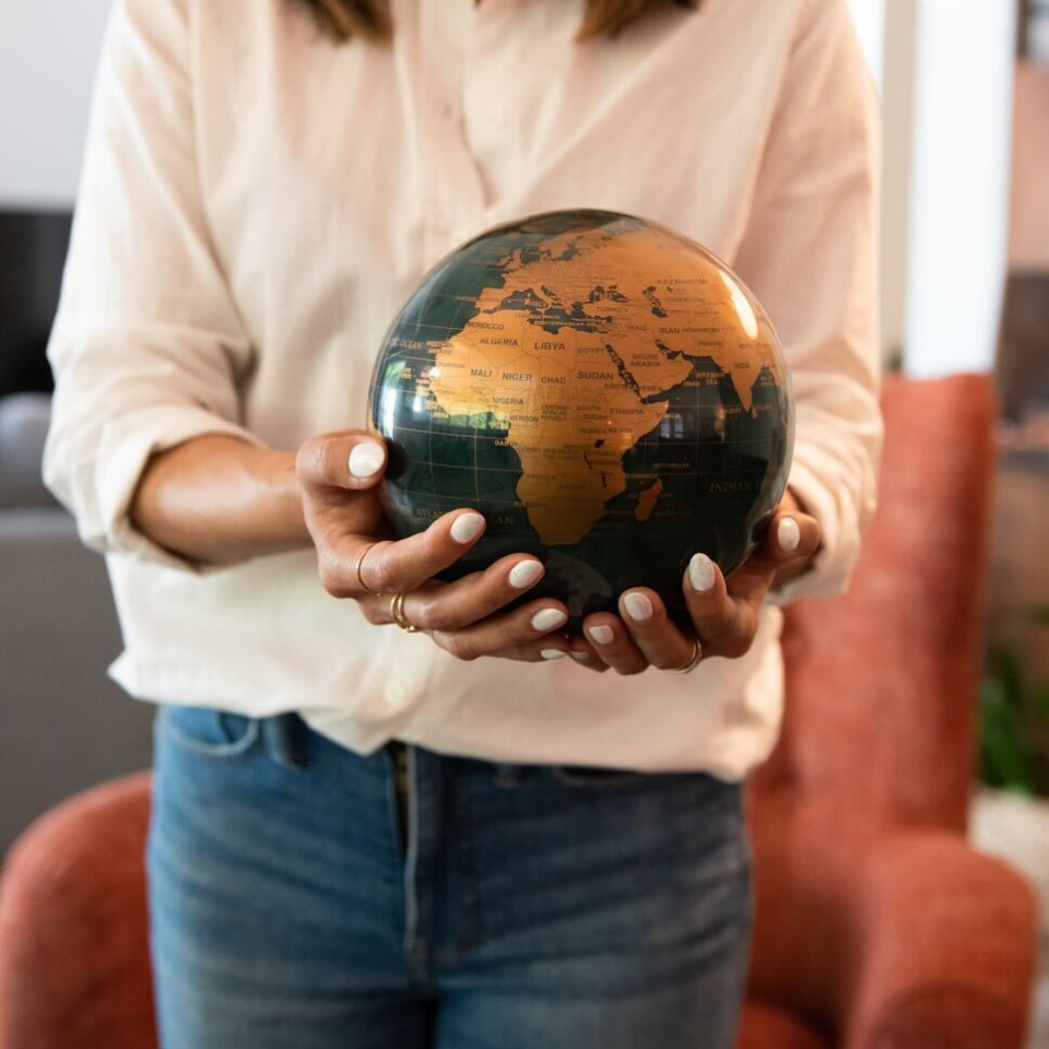 👔【父の日特集】ありがとう、お父さん——言葉では言い尽くせない感謝を込めて