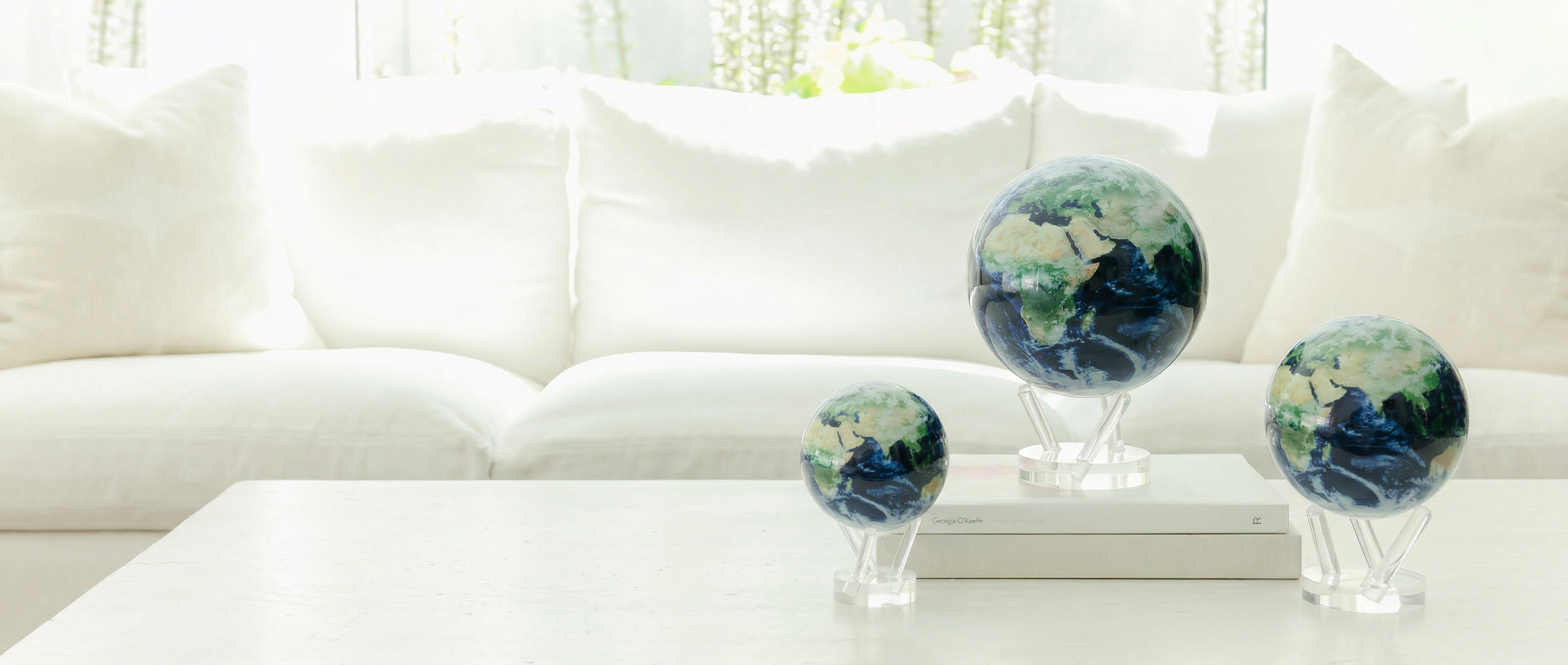 MOVA Globe (モバグローブ) 光で回る不思議な地球儀｜4.5インチ｜電池 