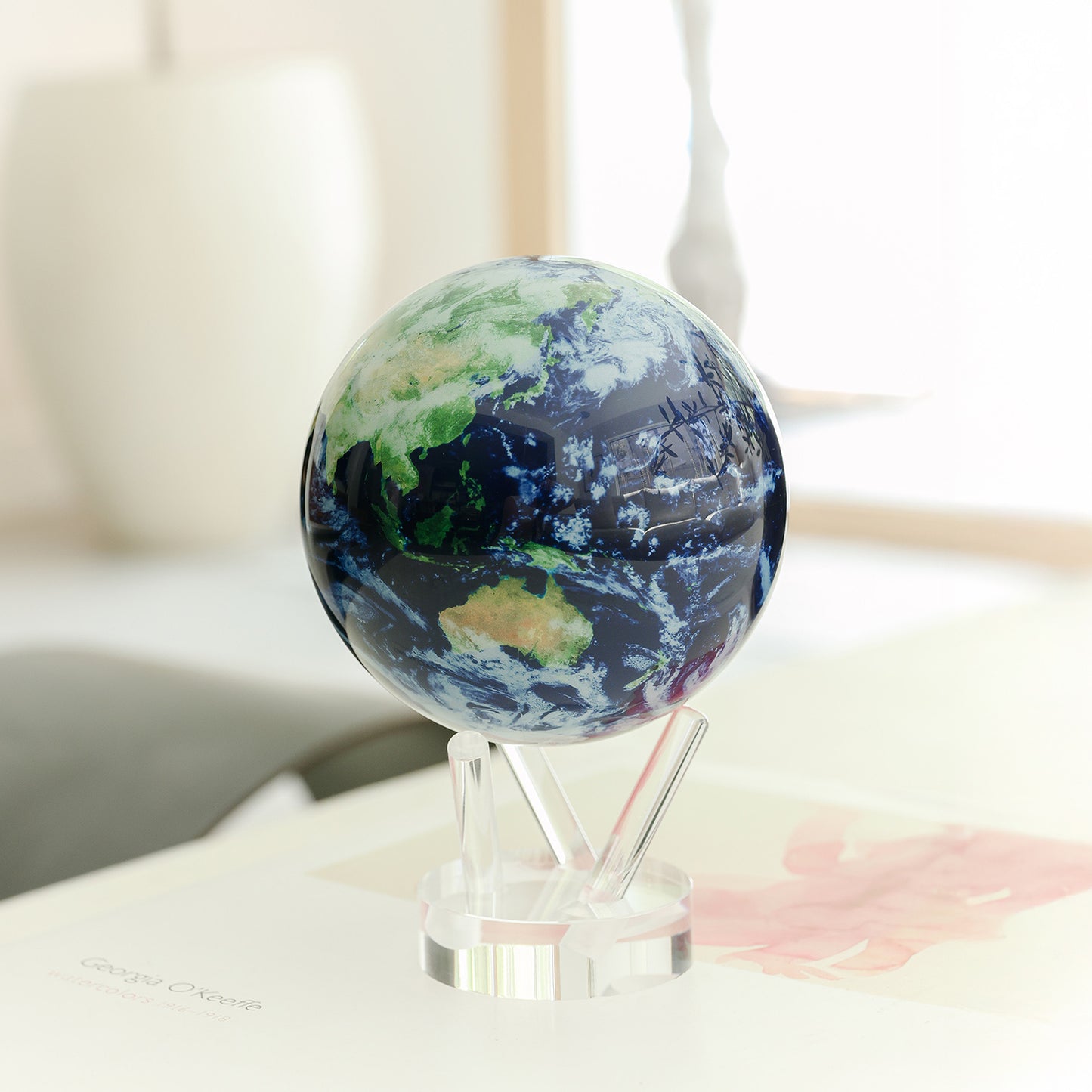 雲のある地球 × 招き猫