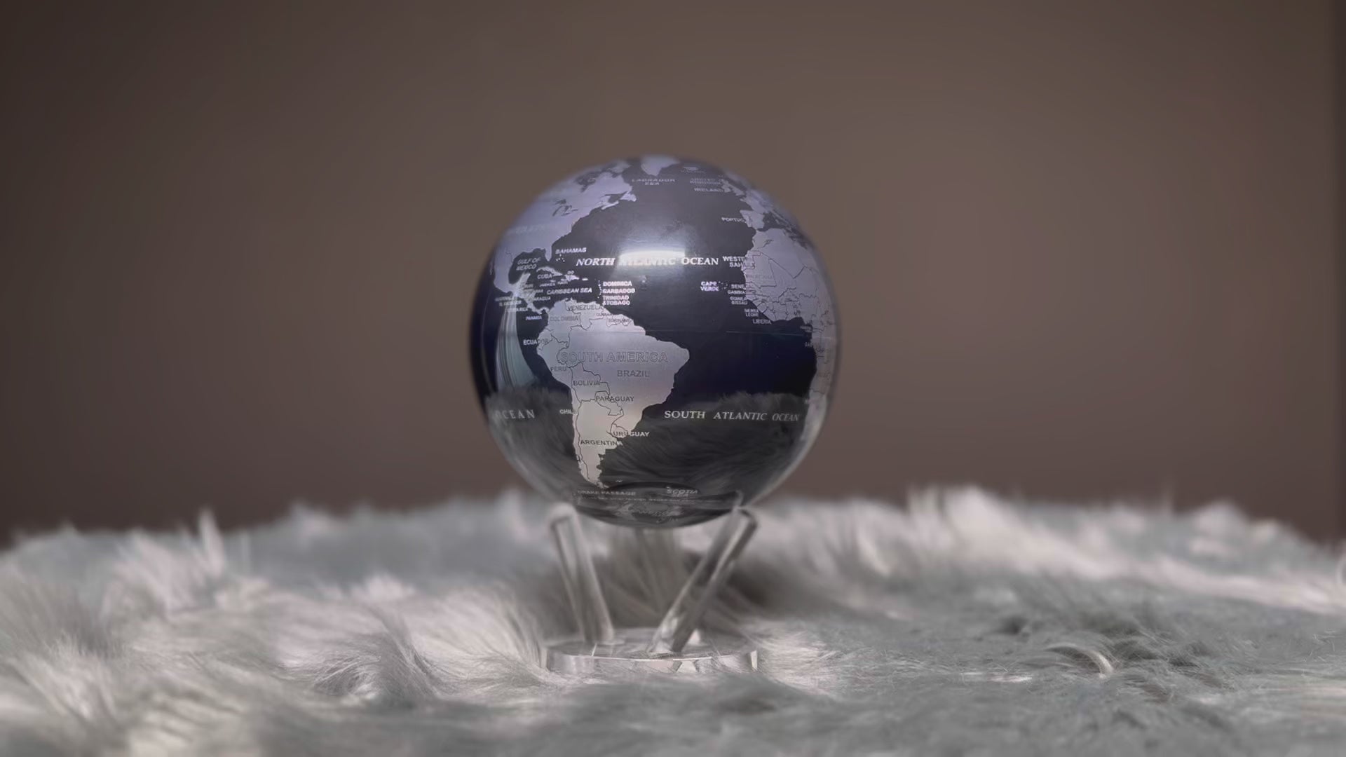 MOVA Globe モバグローブ｜光で回る 自転する不思議な地球儀｜シルバー